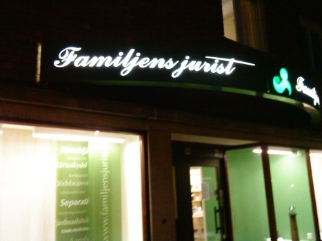 familjens-jurist